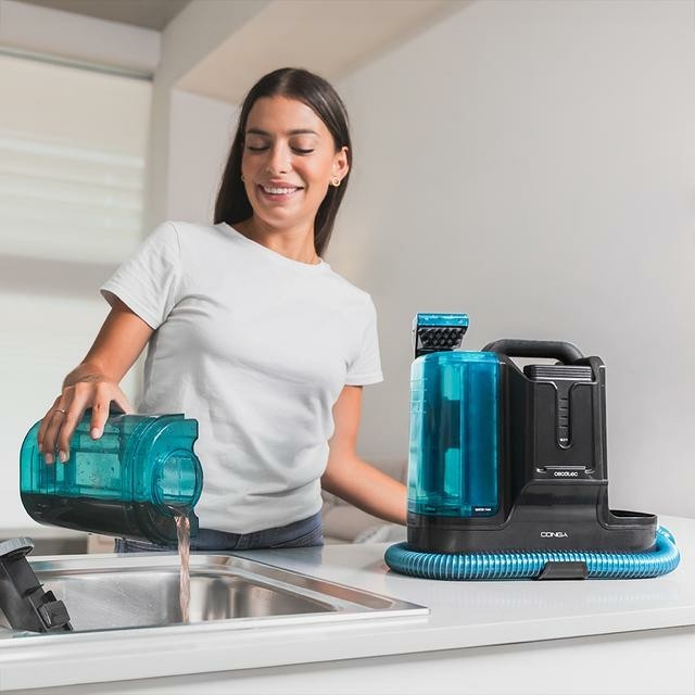 Cecotec 08116 aspirapolvere senza filo Nero, Blu Senza sacchetto