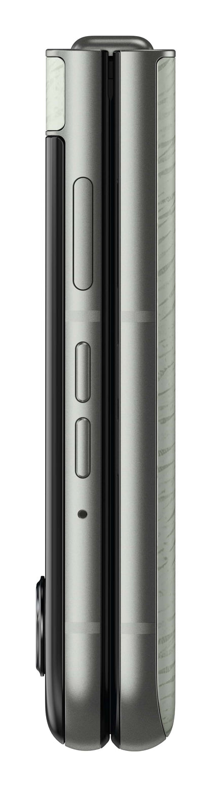 Motorola razr 60 con Moto AI (8/256 GB, 50MP OIS + 13MP, selfie 32MP, display esterno 3.63", interno 6.9" pOLED 120Hz, MediaTek